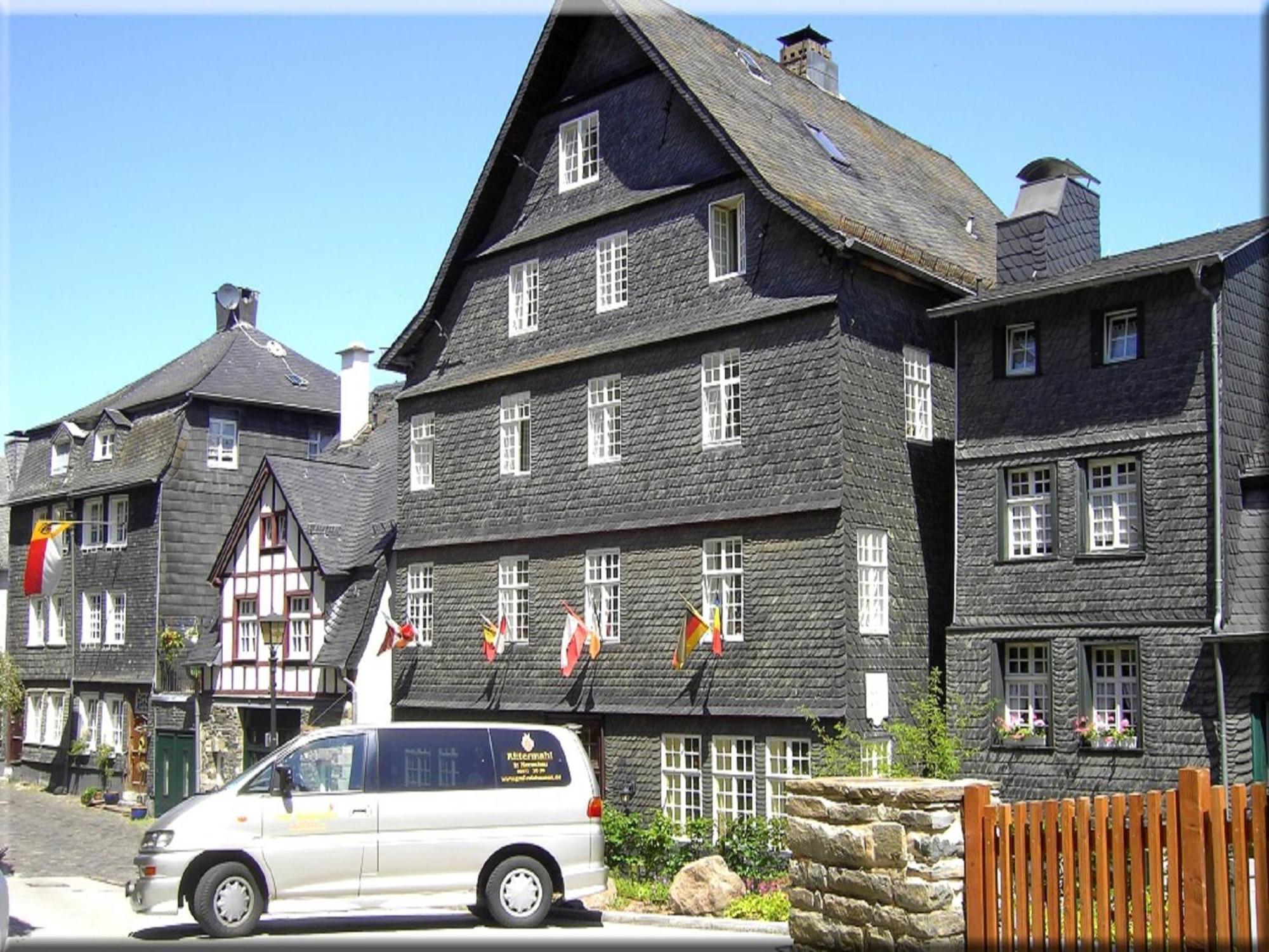 Hotel Graf Rolshausen Моншау Экстерьер фото
