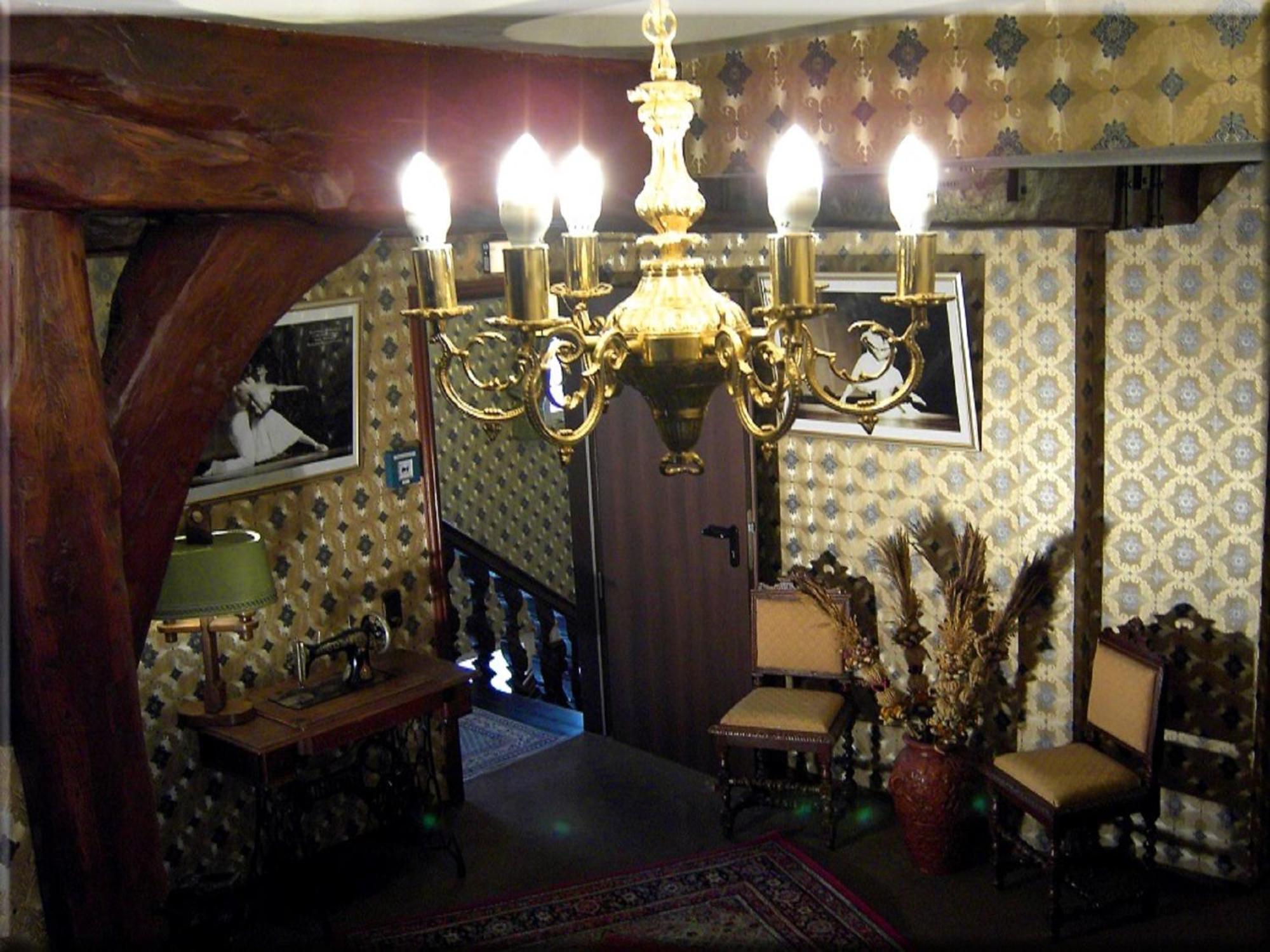 Hotel Graf Rolshausen Моншау Экстерьер фото