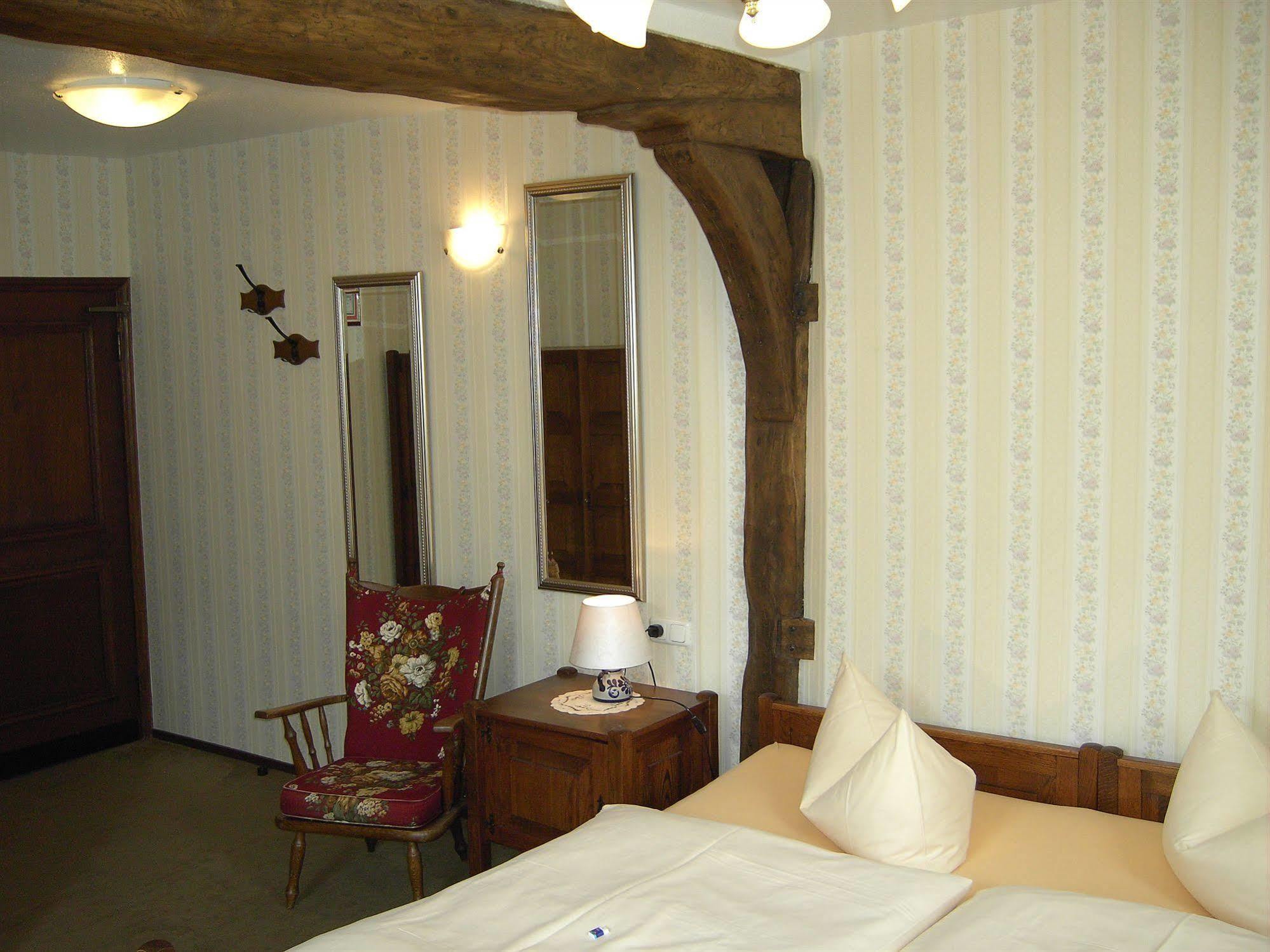 Hotel Graf Rolshausen Моншау Экстерьер фото
