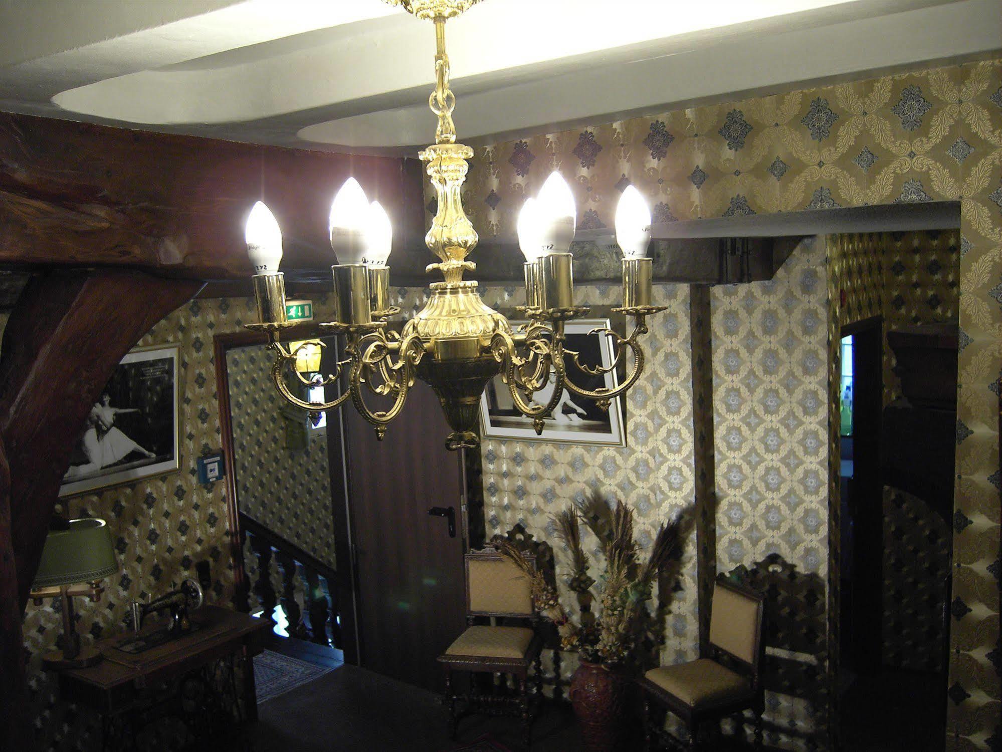 Hotel Graf Rolshausen Моншау Экстерьер фото